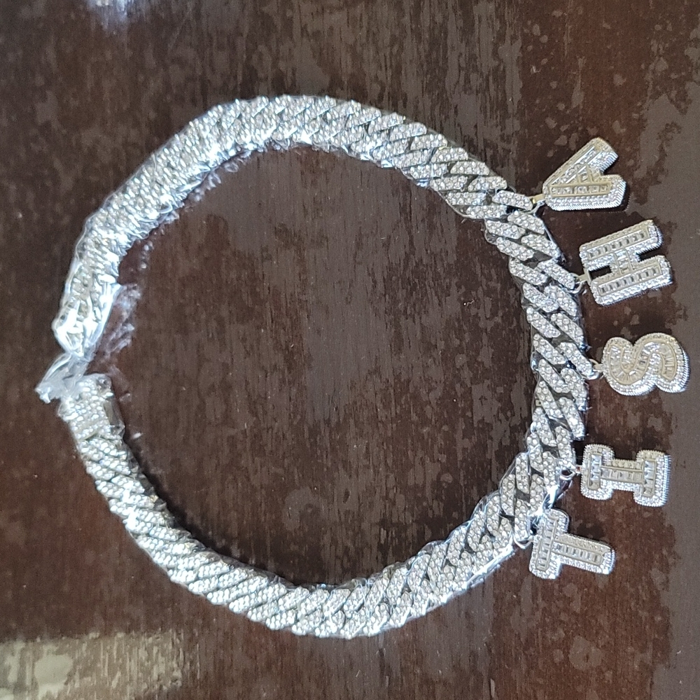 Tisha chain choker